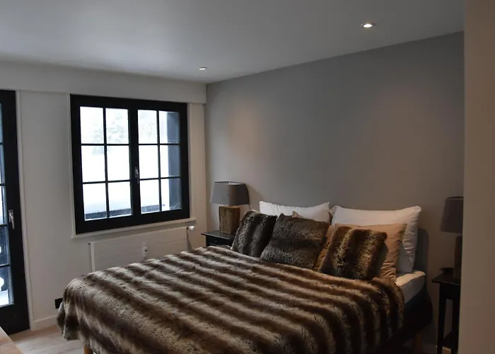 Champoussin Lodge